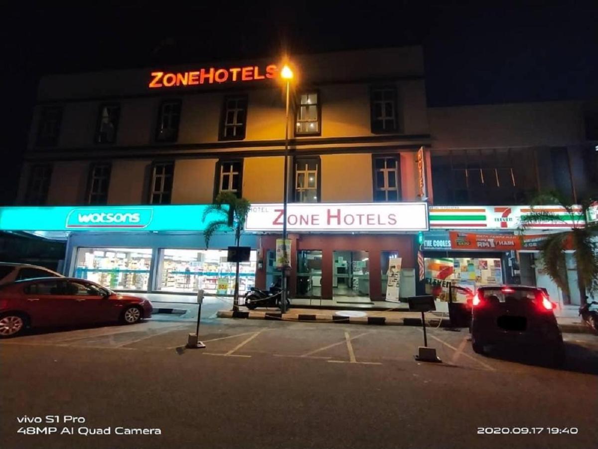 Zone Hotels, Telok Panglima Garang Teluk Panglima Garang Extérieur photo