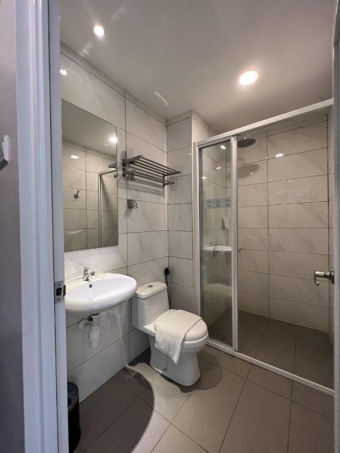 Zone Hotels, Telok Panglima Garang Teluk Panglima Garang Extérieur photo