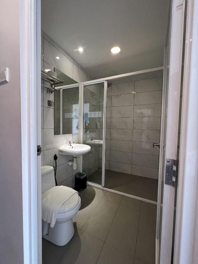 Zone Hotels, Telok Panglima Garang Teluk Panglima Garang Extérieur photo