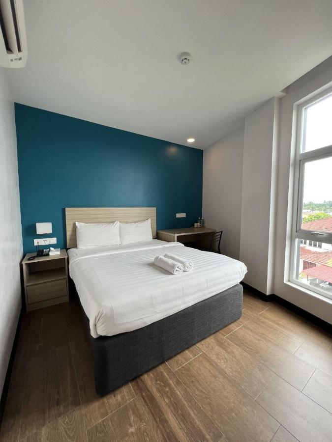 Zone Hotels, Telok Panglima Garang Teluk Panglima Garang Extérieur photo