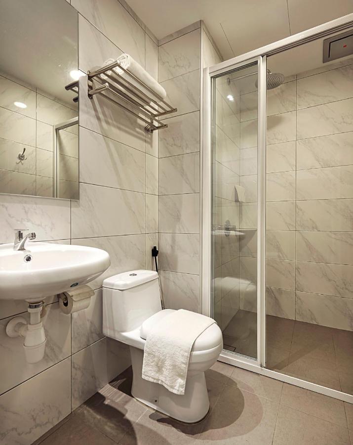 Zone Hotels, Telok Panglima Garang Teluk Panglima Garang Extérieur photo